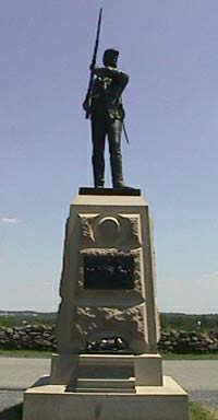 Gettysburg Battlefield statue honoring the 11th
Pennsyvania Volunteer Regiment and mascot Sallie Ann Jarrett.